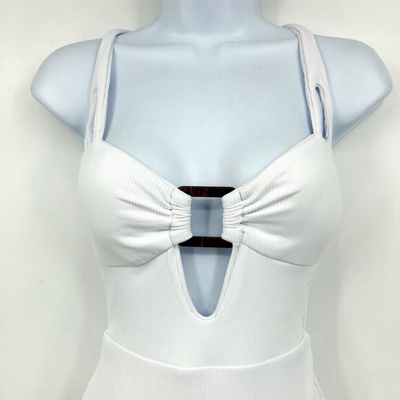 BECCA Rebecca Virtue Women's Modern Edge One Piece Swimsuit Medium White NWT - Picture 4 of 10